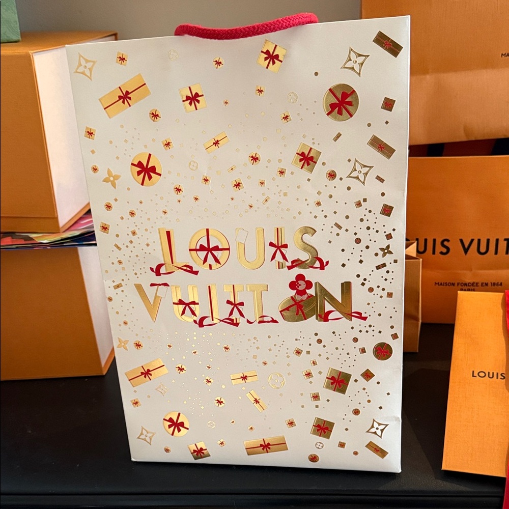 Louis Vuitton White and Gold Gift Bag with Red Accents